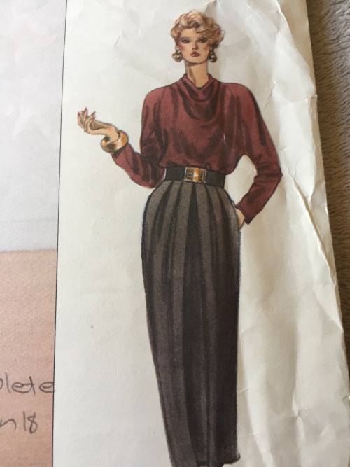 PATTERN VOGUE 2370 (ADRI)(COMPLETE, CUT ON 18) - JACKET, SKIRT, TOP and SHAWL (SIZE 14-16-18)