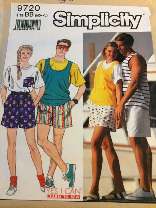 PATTERN SIMPLICITY 9720 (COMPLETE, ONLY TSHIRT CUT) - FAMILY UNISEX CASUALWEAR (SIZE MD-XL)