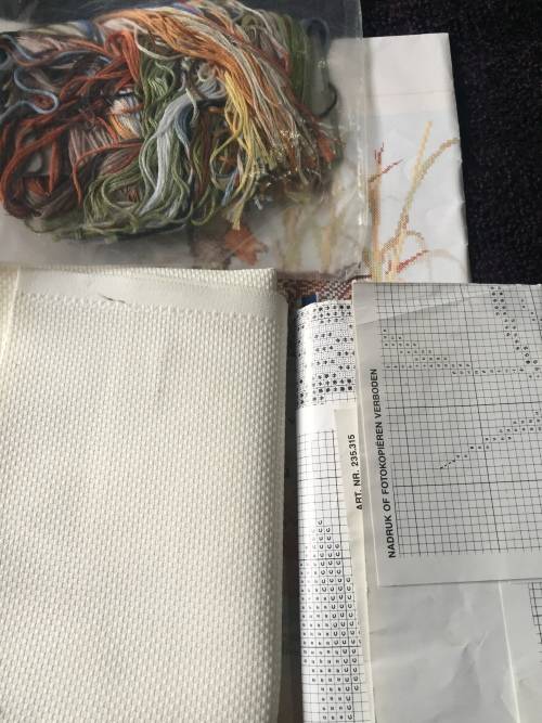 TAPESTRY - DUCKS ON POND (EVERYTHING INCL)