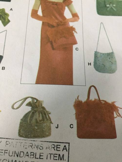 PATTERN BURDA 8136 (UNUSED) - 9 BEAUTIFUL HANDBAG VARIATIONS (AS PER PICS)