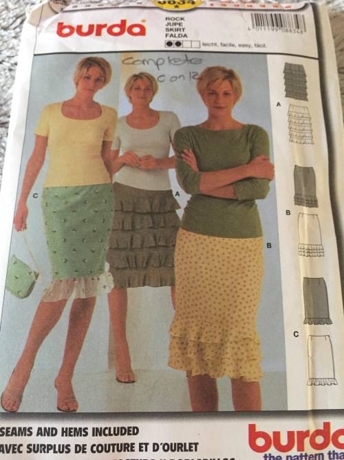 PATTERN BURDA 8834 (COMPLETE, CUT ON 12) - SKIRT VARIATIONS (SIZE 8-10-12)
