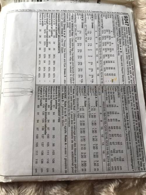 PATTERN MCCALL`S 9347 (UNUSED) - DRESSES (SIZE 10-12-14)