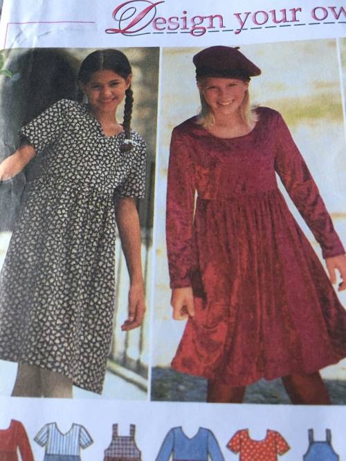 PATTERN SIMPLICITY 9774 - GIRLS` DRESS OR JUMPER (SIZE 8.5-16.5)