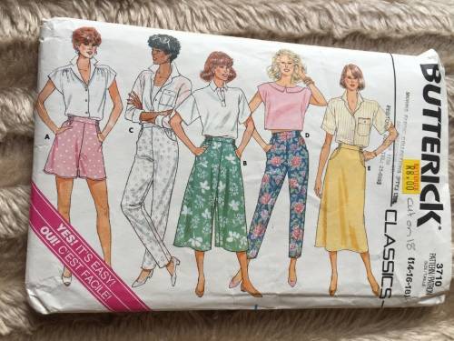 PATTERN BUTTERICK 3710 (CUT ON 18) - SHORTS,PANTS,SKIRT,CULOTTES (SIZE 14-16-18)