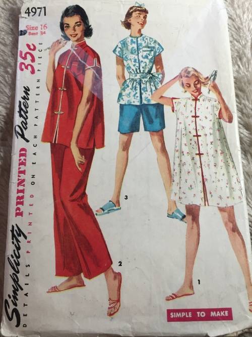 PATTERN SIMPLICITY 4971 (VERY VINTAGE, NEAT & TIDY) - PJS, LONG/SHORT PANTS,SLEEP COAT (SIZE 16)