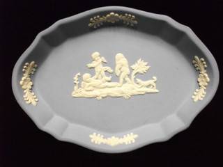 WEDGWOOD (BLUE) PIN TRAY WITH ANGELS