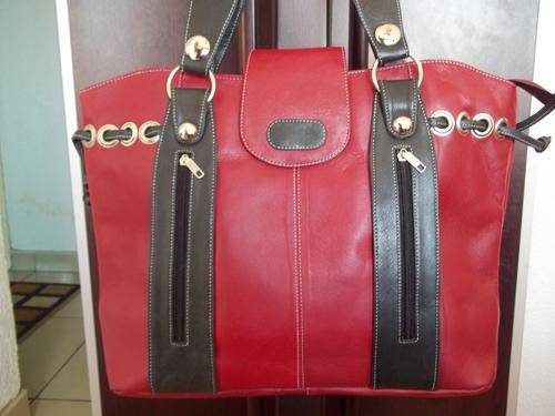 **stunning** 100%  Genuine leather LARGE TRAVEL/HAND Bag in MAROON WITH STUDS. TRAVEL IN STYLE!