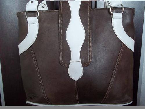 *LATE ENTRY*NEW ARRIVALS*100%  Genuine leather  Hand Bag in a gorgeous BROWN & WHITE. A great buy!