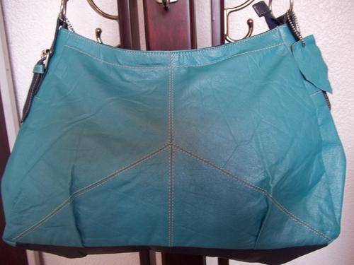 WOW! GORGEOUS NEW ARRIVALS***Stunning 100%  Genuine leather  Hand Bag in AQUA. Great with JEANS!