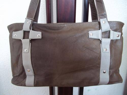 *NEW ARRIVALS***Stunning 100%  Genuine leather  Hand Bag in CAMEL. A Great buy!!