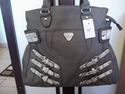 **LATE ENTRY**Stunning Ladies PU leather Bag in GREY.  A Great buy! Great Quality!