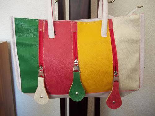 Colorful PU leather Ladies bag Bag in WHITE .For a fun day out. A Great buy!