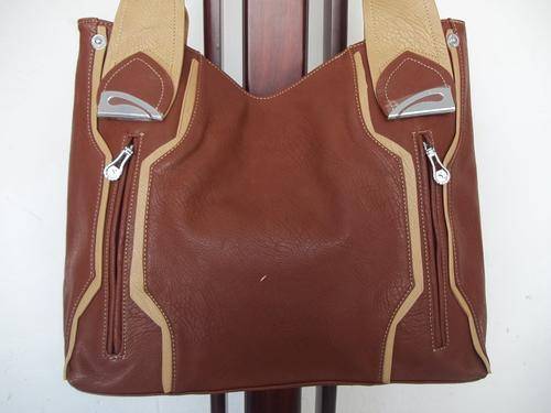 LATE ENTRY**NEW ARRIVALS*Stunning Ladies HIGH QUALITY Bag in TAN.  A Great buy! Excellent quality!