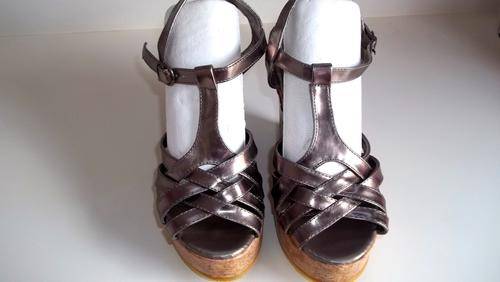 Gorgeous Strappy Silver Wedge- sizes 4,5,6- Step out in STYLE with this stunner!