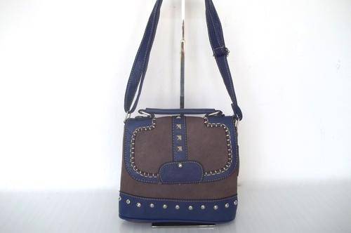 Gorgeous ladies two tone cowboy style shoulder/sling bag- Easy to wear! Stunning Buy!
