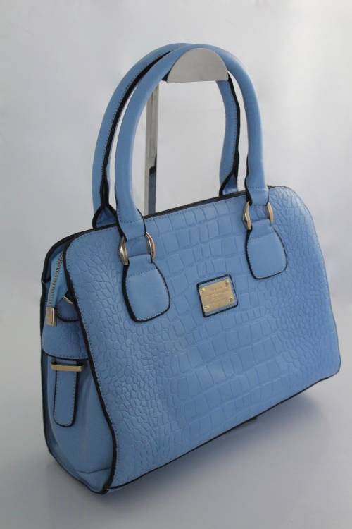 **ONLY ONE**Elegant Faux Crocodile leather bag in Blue-step out in style!