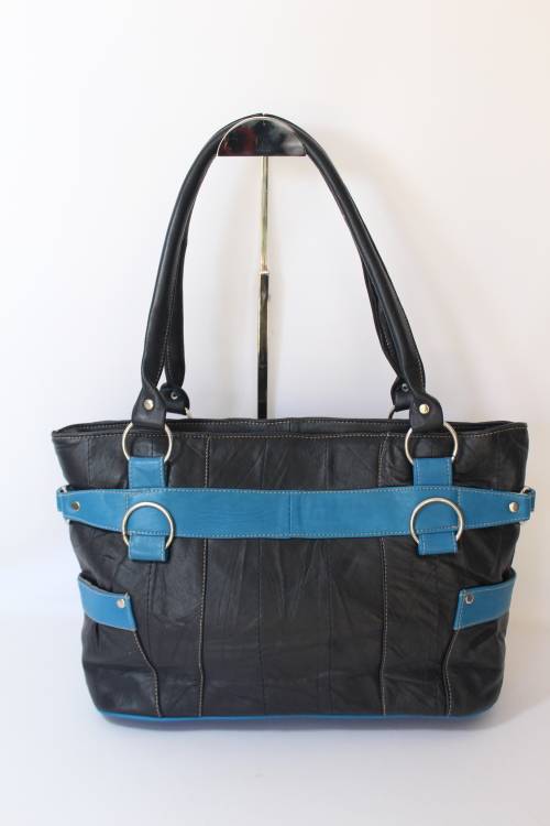 Stunning REAL LEATHER HANDBAG - Classical style!