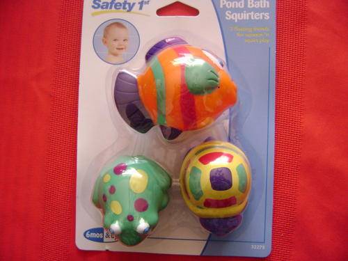 Safety 1st- Pond Bath Squirters - For a big splash in the tub!!