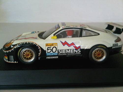 1:32 SCALEXTRIC SLOT CAR PORSCHE 911 GT3R