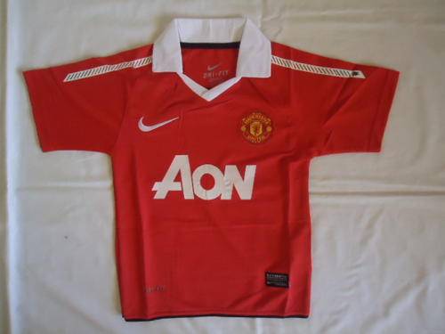 NIKE Manchester United Kiddies Top : 11 - 12 Years