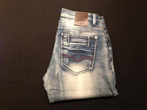 GUESS Washed Out Denimz - W32