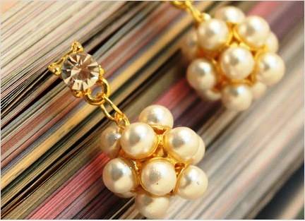 IMPORTED STOCK! Pretty ***PEARLY MOON*** Gold Clad Earrings!