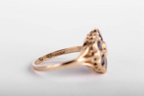 Unusual Vintage Sapphire and Diamond ring 9ct yellow gold.
