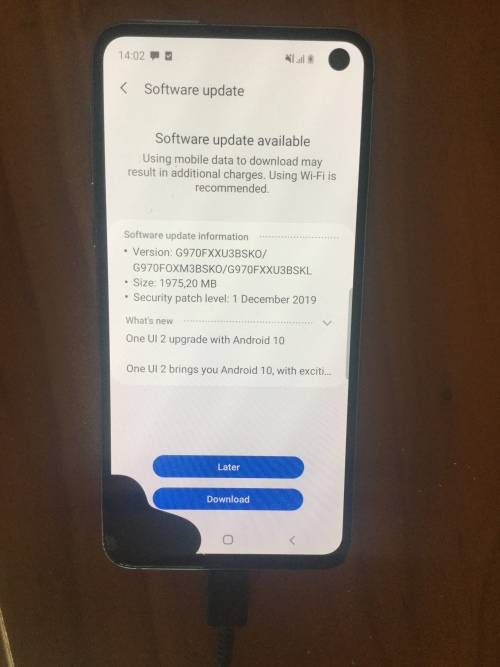 SAMSUNG GALAXY s10e  128GB. PRISM GREEN