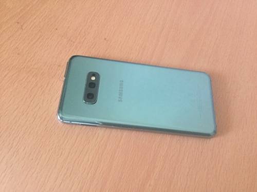 SAMSUNG GALAXY s10e  128GB. PRISM GREEN