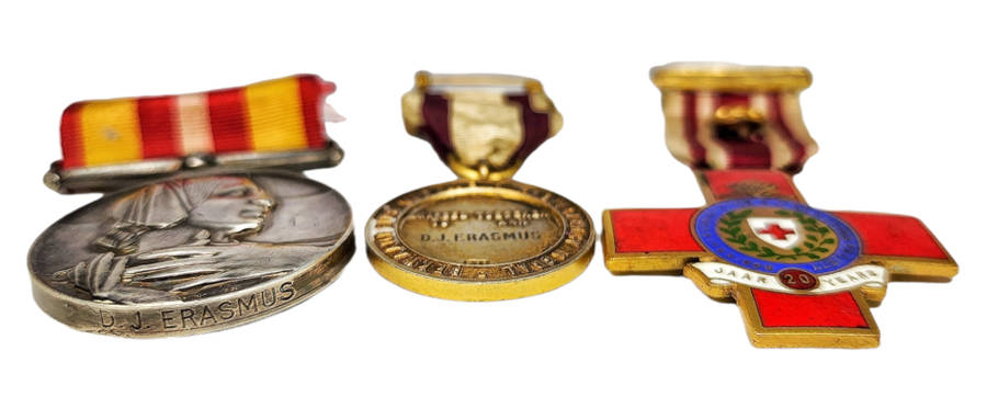 Red Cross Society Medals | Awarded to: D.J. Erasmus