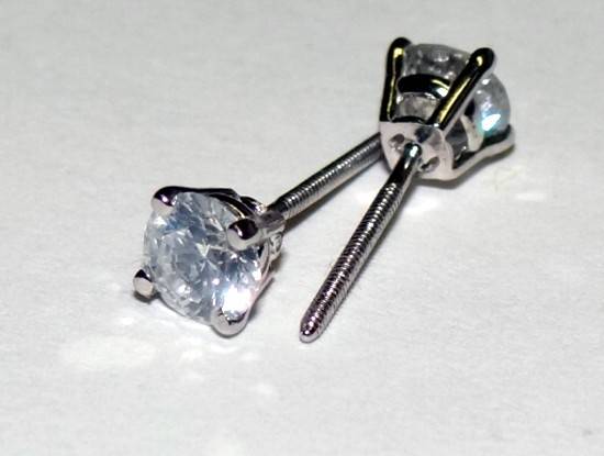 1/2 CARAT CERTIFIED F/VS2 REAL DIAMOND 14K WHITE GOLD STUD EARRINGS - STUNNING! - R1/NO RESERVE!!