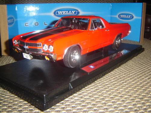 Stunning Chevrolet El Camino Scale 1/18 by Welly New in Box