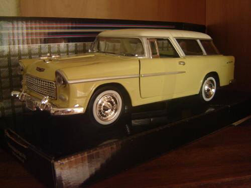 Special Import- Awesome Yellow '55 Chevrolet  Nomad Bell Air   American Classics Sc 1/24 MOTORMAX