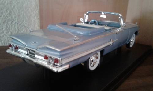 `60 Chevrolet Impala Convert.  Die Cast Model  1/18 WELLY  D/Box  Buy any x 2 or More Mods  10 % Off