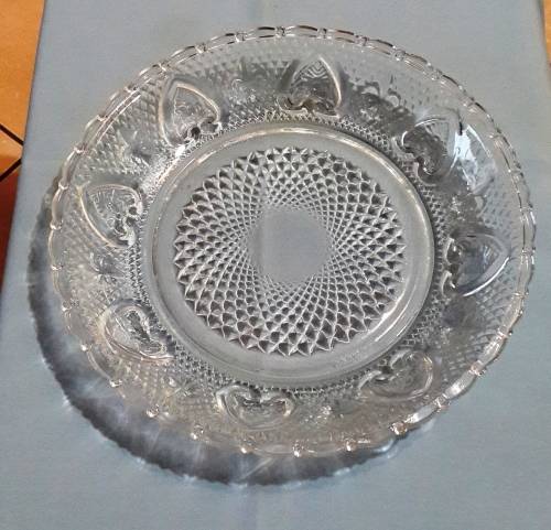 Pressed Glass Bowl. 23,5 cm