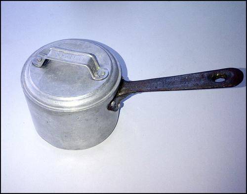 Solid aliminium VINTAGE  Pot With Lid.                                Adorable!