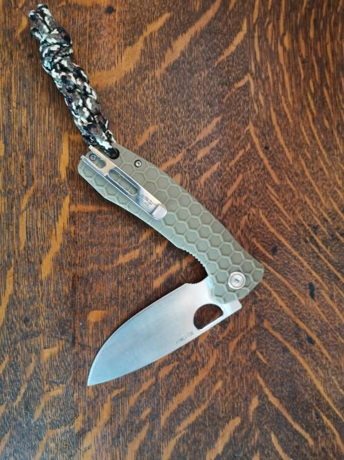 Honey Badger folding knife