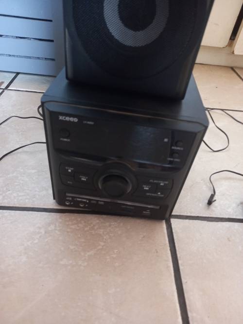 mini hifi system as is