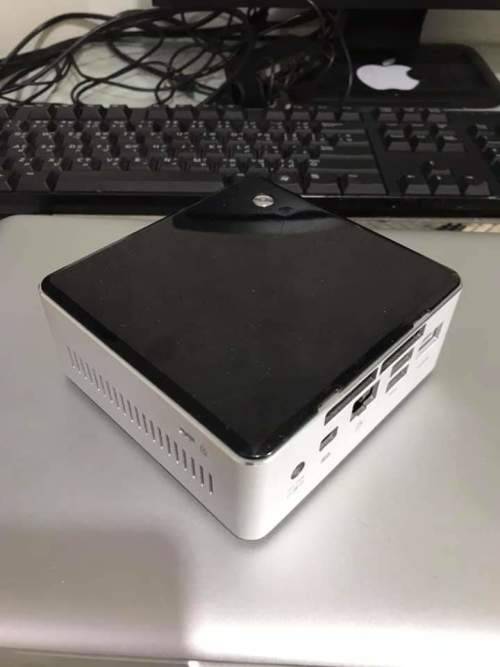 Intel NUC5i3RYH Mini PC Core i3