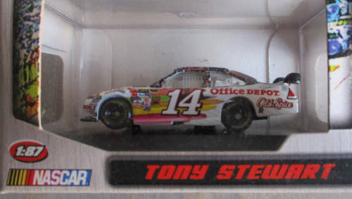 WINNER'S CIRCLE NASCAR 1/87 SCALE - #14 TONY STEWART - BOXED