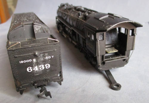 BACHMANN HO SCALE - 2-10-4 PENNSYLVANIA 6439 STEAM LOCO & TENDER - BOXED