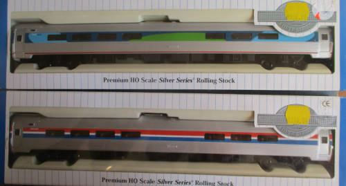 BACHMANN HO SCALE - 4 X AMTRAK COACHES, BOXED