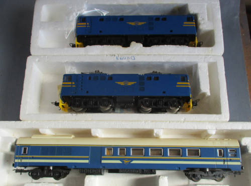 LIMA HO SCALE - SAR BLUE TRAIN SET - ALL BOXED, SEE BELOW