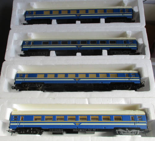 LIMA HO SCALE - SAR BLUE TRAIN SET - ALL BOXED, SEE BELOW