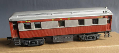 HO SCALE - OLD SAR OFFICERS COACH - NEW