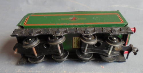 HORNBY DUBLO OO SCALE - TENDER FOR A4 MALLARD LOCO - BRITISH RAIL GREEN
