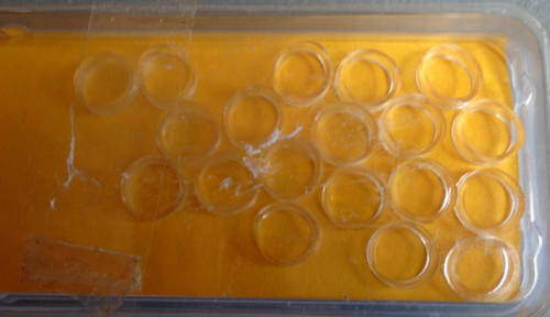 CALUMET TRAINS HO SCALE - 19 X TRACTION TYRES FOR DIESEL LOCOS - CARDED