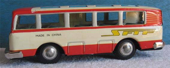TIN PLATE FRICTION DRIVE BUS, MADE IN CHINA (BOXED) - LENGHT - 175 mm.