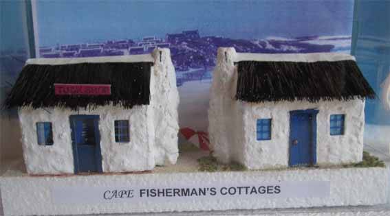 CAPE FISHERMAN'S COTTAGES, MADE IN SA in HO SCALE - NEW BOXED
