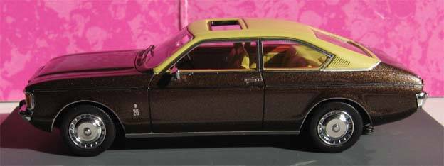 1972 FORD GRANADA COUPE Mk 1 by NEO in 1/43 SCALE (NEW BOXED)